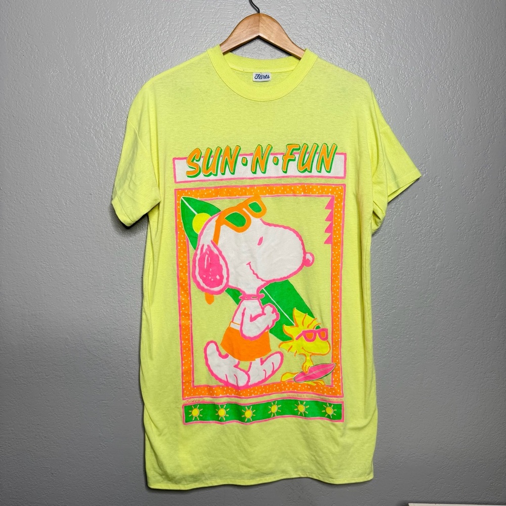 Vintage single stitch Sun-N-Fun Snoopy Graphic Tee swim cover up - Neon Yellow